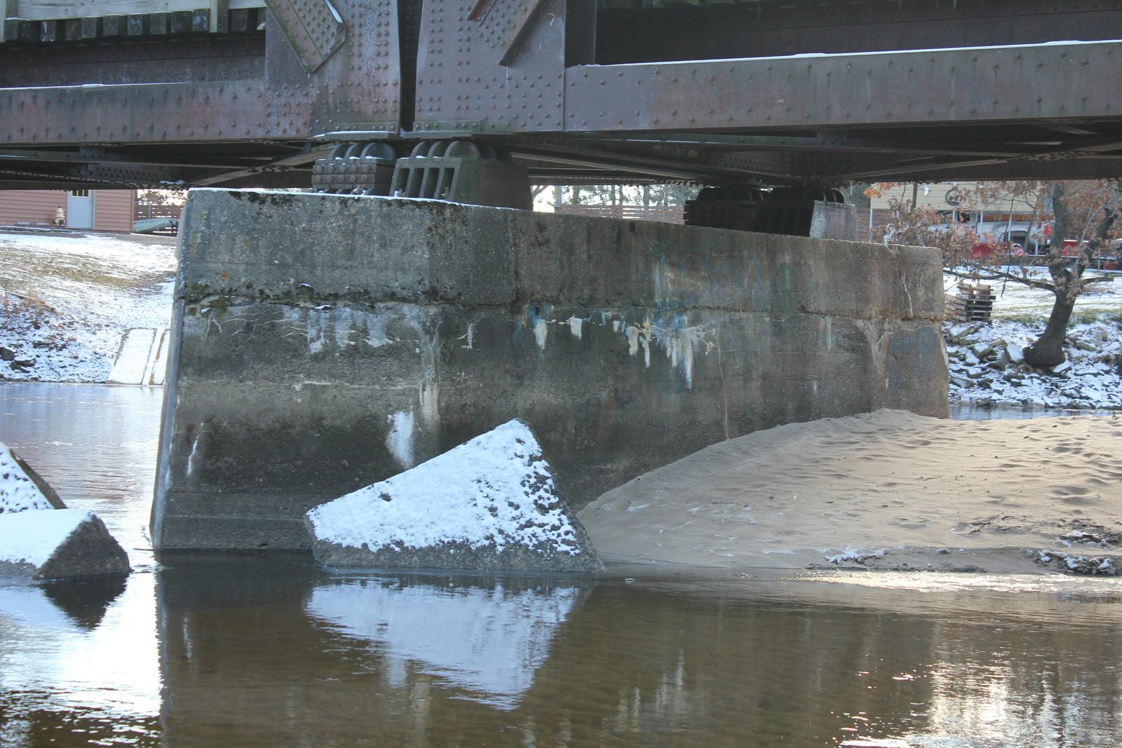 South main pier